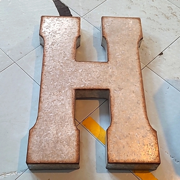 Hobby Lobby Other - Home Accent Letter H